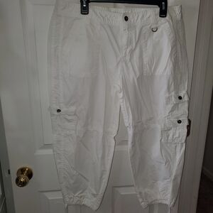 Apt. 9 White Women's Cargo Capri Pants